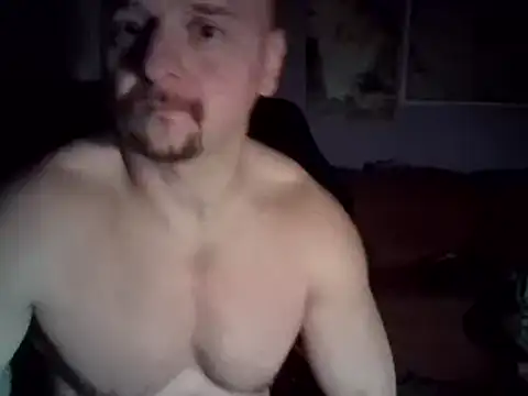 Snapshot of Sports-beast chatting on December 5, 8:55 pm Sports-beast online show from December 5, 8:55 pm