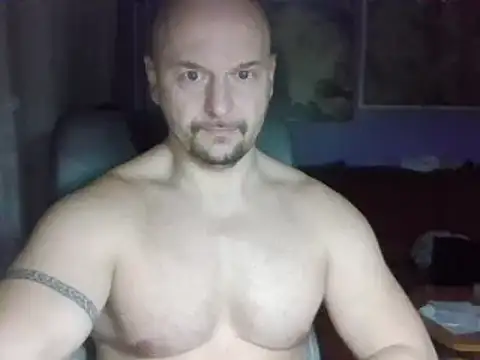 Snapshot of Sports-beast chatting on January 6, 9:22 pm Sports-beast online show from January 6, 9:22 pm