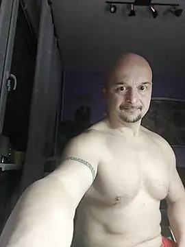 Snapshot of Sports-beast chatting on February 3, 8:57 pm Sports-beast online show from February 3, 8:57 pm