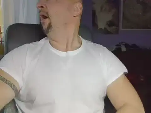 Snapshot of Sports-beast chatting on February 12, 7:02 am Sports-beast online show from February 12, 7:02 am