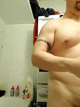 Snapshot of Sports-beast chatting on February 18, 8:36 pm Sports-beast online show from February 18, 8:36 pm