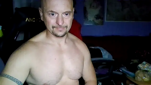 Snapshot of Sports-beast chatting on September 13, 7:46 pm Sports-beast online show from September 13, 7:46 pm