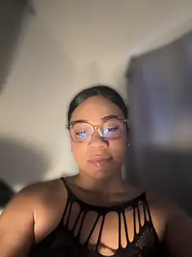 ashley Tompson1 online show from July 13, 11:57 am