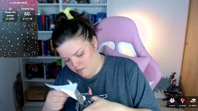 Gabiwaifu online show from December 21, 7:10 pm