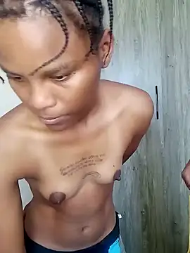 kelsie421 online show from December 14, 6:02 am