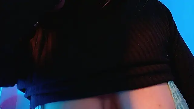 AnnaliOlsenX online show from December 30, 8:25 pm