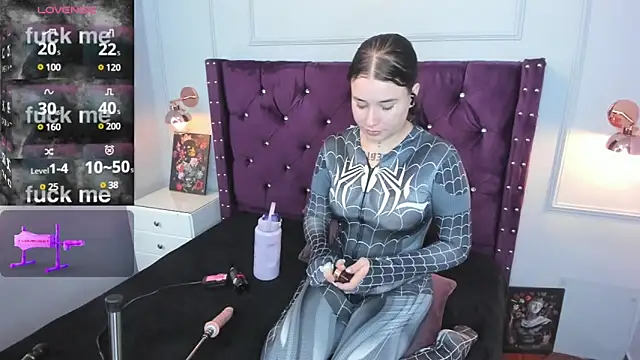 Snapshot of Danee_19_ chatting on December 27, 12:34 pm Danee 19 online show from December 27, 12:34 pm