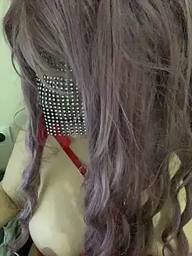 Snapshot of matmazel7777 chatting on January 11, 8:43 pm matmazel7777 online show from January 11, 8:43 pm