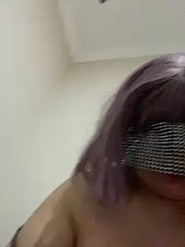 Snapshot of matmazel7777 chatting on February 18, 3:42 am matmazel7777 online show from February 18, 3:42 am