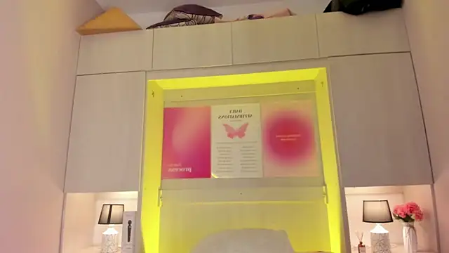 Snapshot of tamaraa_smiith chatting on February 1, 12:48 pm tamaraa smiith online show from February 1, 12:48 pm