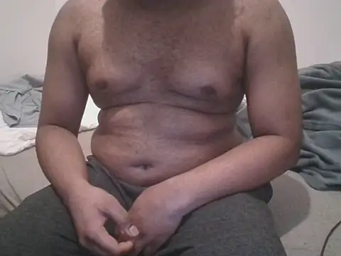 Snapshot of Indianluckyboytits chatting on January 17, 4:06 am Indianluckyboytits online show from January 17, 4:06 am