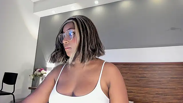 Adelehottman online show from November 19, 12:16 pm