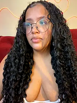 Snapshot of 99_Lilith chatting on October 10, 12:42 am 99 Lilith online show from October 10, 12:42 am