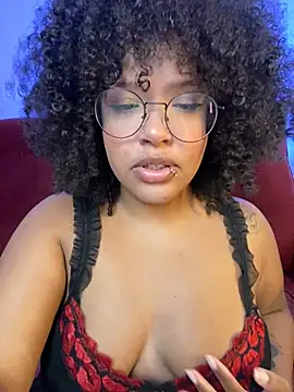 Snapshot of 99_Lilith chatting on April 19, 12:43 am 99 Lilith online show from April 19, 12:43 am