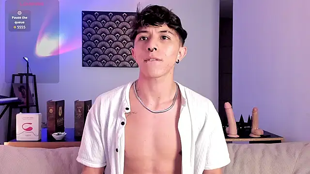 Snapshot of im__thomass chatting on November 13, 10:52 pm im thomass online show from November 13, 10:52 pm