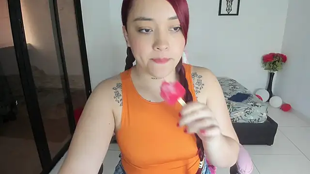Snapshot of julinee_smithh chatting on October 24, 11:39 am julinee smithh online show from October 24, 11:39 am