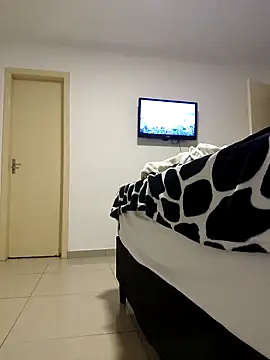 HAchicko  online show from October 1, 11:11 pm