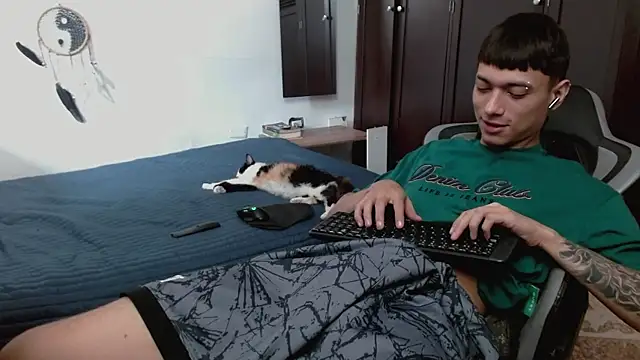 aaron blug online show from January 11, 4:56 pm