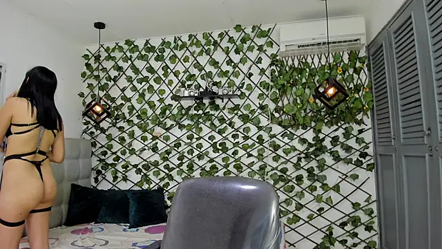 Snapshot of emy_0 chatting on January 16, 7:07 pm emy 0 online show from January 16, 7:07 pm