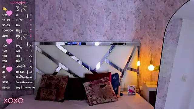 dominic thailor online show from October 26, 2:01 pm