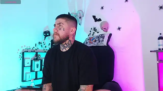 Snapshot of Ash_gusbig chatting on December 26, 11:03 pm Ash gusbig online show from December 26, 11:03 pm