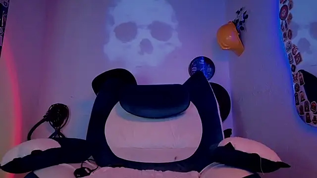 Snapshot of Ash_gusbig chatting on September 15, 3:50 am Ash gusbig online show from September 15, 3:50 am