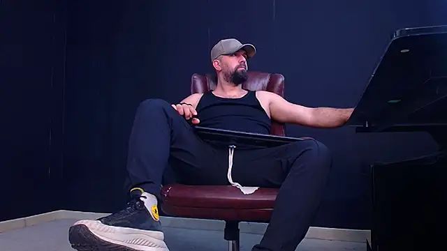 Snapshot of JackEthann chatting on October 7, 5:04 am JackEthann online show from October 7, 5:04 am