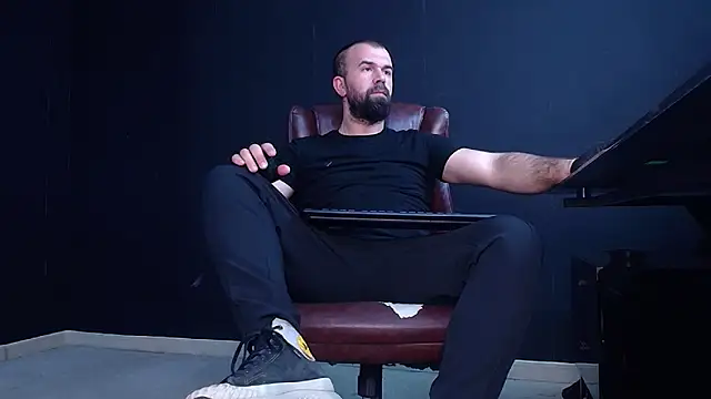 Snapshot of JackEthann chatting on November 21, 5:39 am JackEthann online show from November 21, 5:39 am