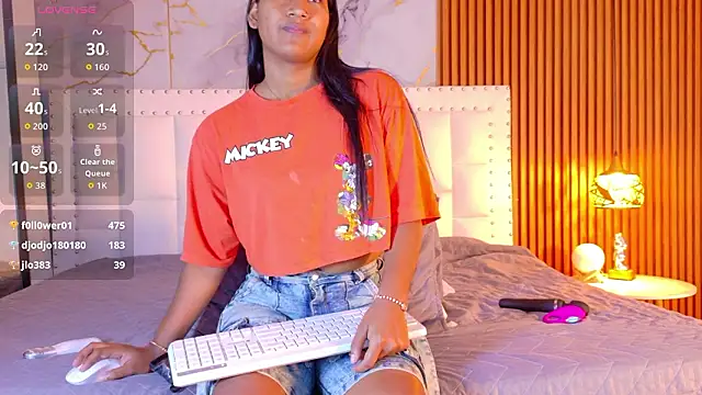 indianschoolgirl online show from March 28, 7:35 pm