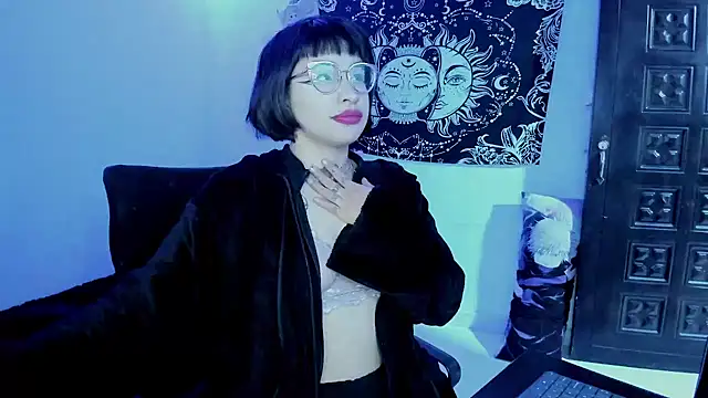 Snapshot of Venushexivu616 chatting on February 3, 11:20 am Venushexivu616 online show from February 3, 11:20 am