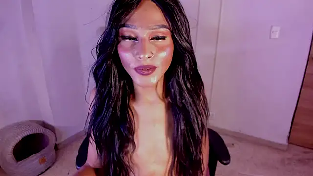 carolinemiller7 online show from January 9, 10:29 am