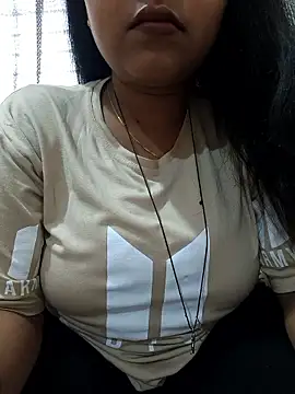 Snapshot of Samarya-78 chatting on May 13, 12:13 pm Samarya-78 online show from May 13, 12:13 pm
