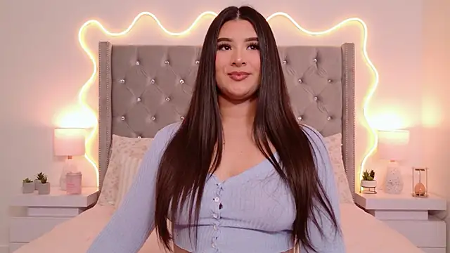 JuliaSUMMERS2022 online show from October 21, 12:22 am