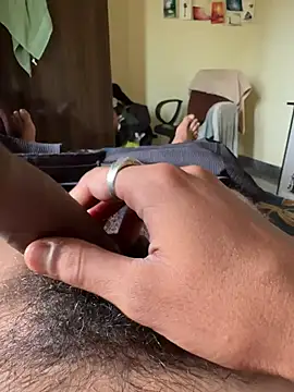 hairydude49 online show from July 3, 6:42 am