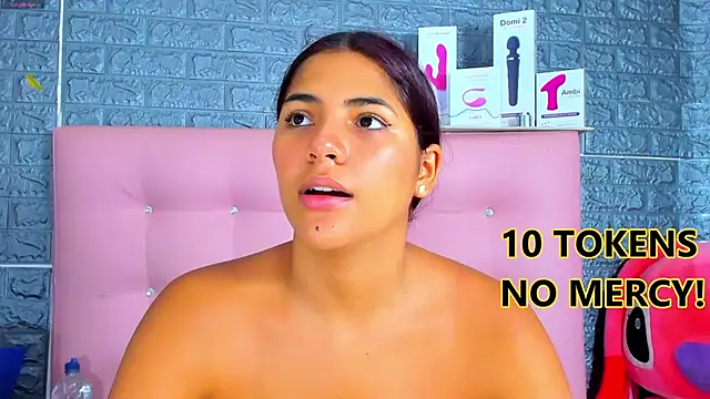 AriannaLewiis online show from January 29, 7:43 pm