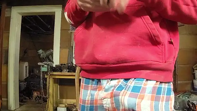 Snapshot of Bigoleslong98765 chatting on October 28, 5:04 pm Bigoleslong98765 online show from October 28, 5:04 pm