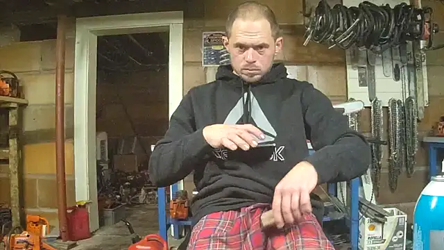 Bigoleslong98765 online show from December 20, 7:43 pm