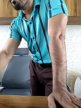 indianguy89 online show from May 4, 6:31 am