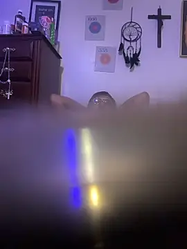 UKNOW lol online show from November 19, 9:04 pm