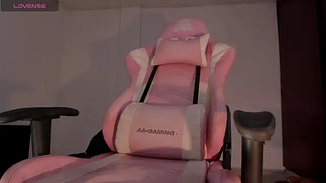 Veronicajazz online show from December 15, 4:37 pm