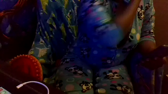 EbonyFetishQueen online show from January 14, 4:40 am