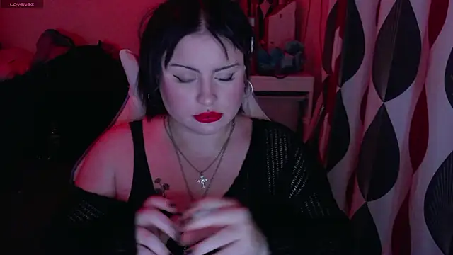 Snapshot of submissiveslut1996 chatting on January 27, 10:06 pm submissiveslut1996 online show from January 27, 10:06 pm