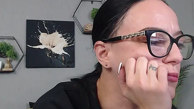 IzabelllNoir online show from January 10, 10:39 am