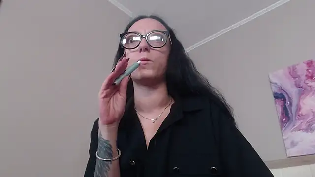 Snapshot of IzabelllNoir chatting on July 12, 3:52 am IzabelllNoir online show from July 12, 3:52 am