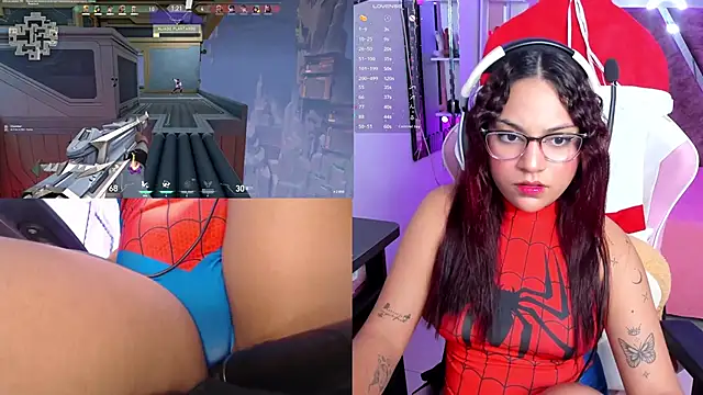 PetiteSophie  online show from December 15, 4:48 pm