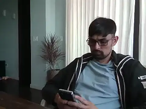 Snapshot of spence204011 chatting on January 1, 6:38 pm spence204011 online show from January 1, 6:38 pm