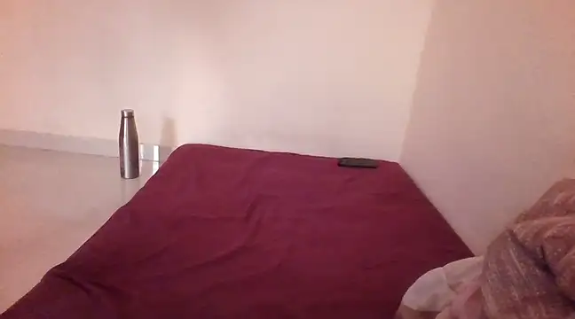 lipsensationqueen online show from March 14, 9:14 am