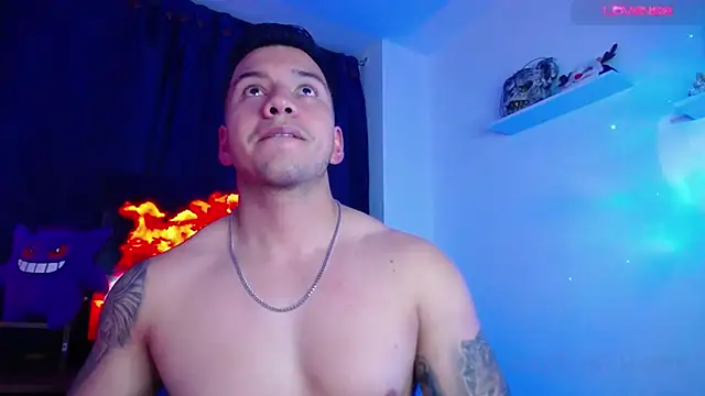 Snapshot of Marc__Waatson chatting on February 7, 11:41 pm Marc Waatson online show from February 7, 11:41 pm