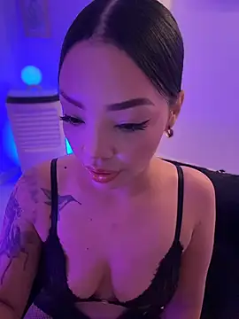 Sara LipsX online show from January 18, 1:31 am