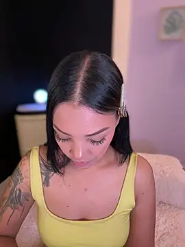 Sara LipsX online show from March 3, 1:34 am